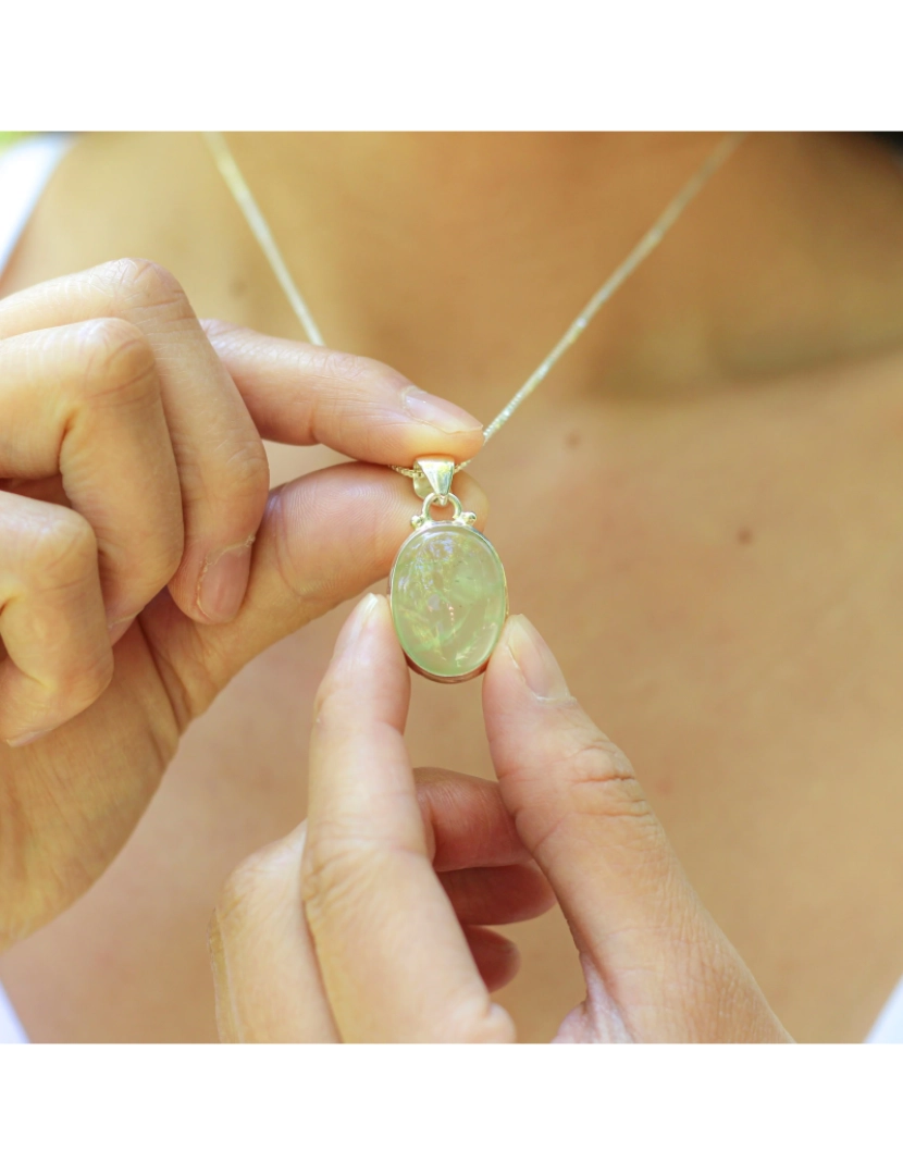 imagem de Colar e Pendant Oval vai e prova em Prehnite e Prata 9254