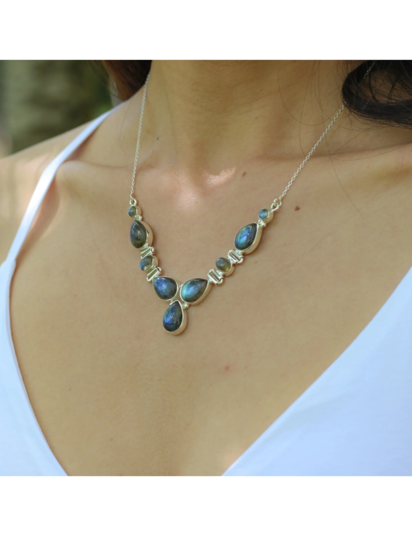 imagem de Colar e poder em Labradorite e prata 9255