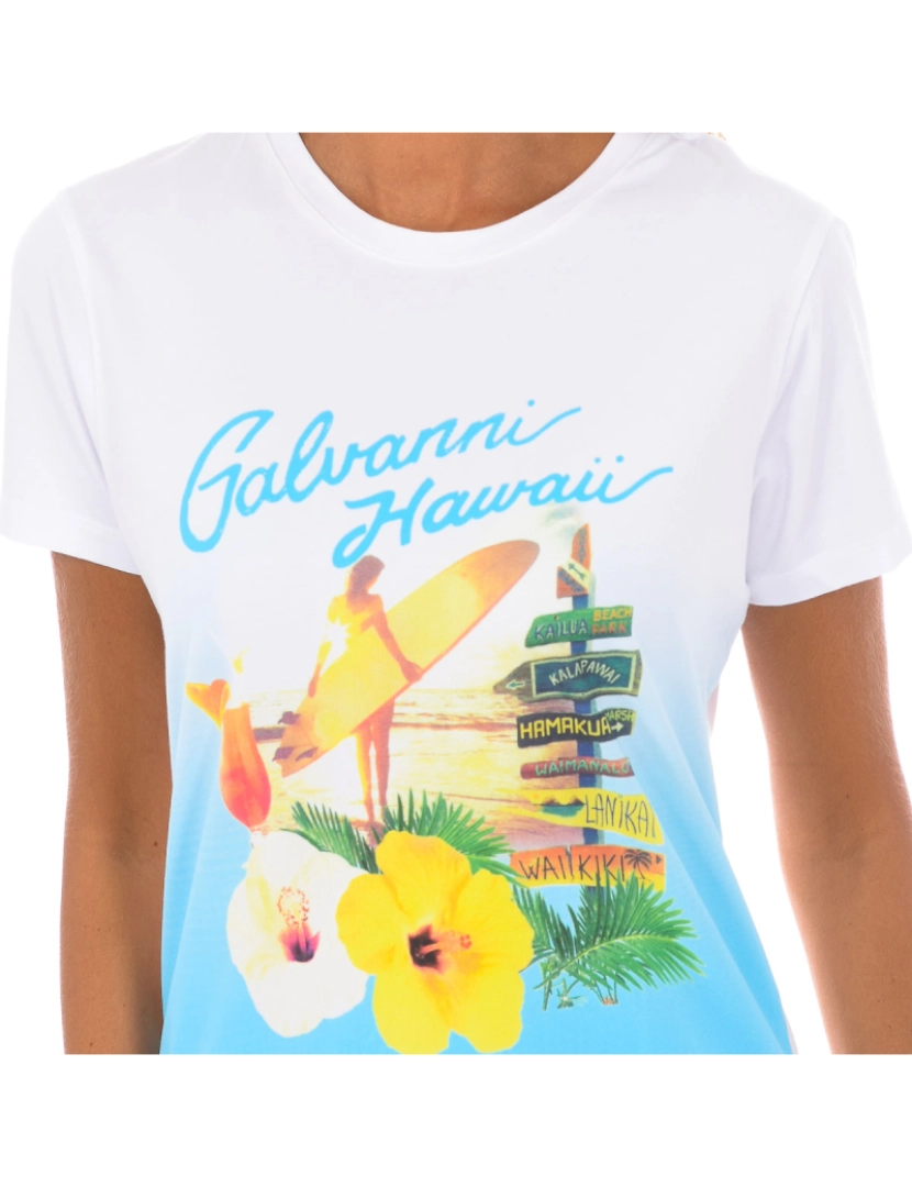 imagem de TShirt feminina de manga curta com gola redonda KRISTA GLVSW11276012