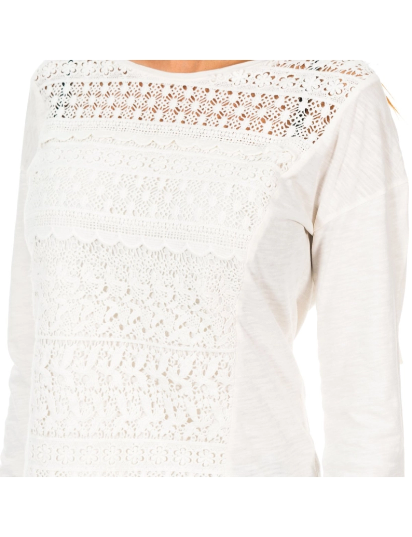 imagem de TShirt feminina de renda com franja Colorado G60002ON suéter de manga comprida2