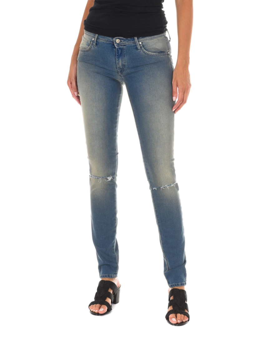 imagem de Calça jeans comprida desgastada e efeito rasgado 10DB50262 mulher1