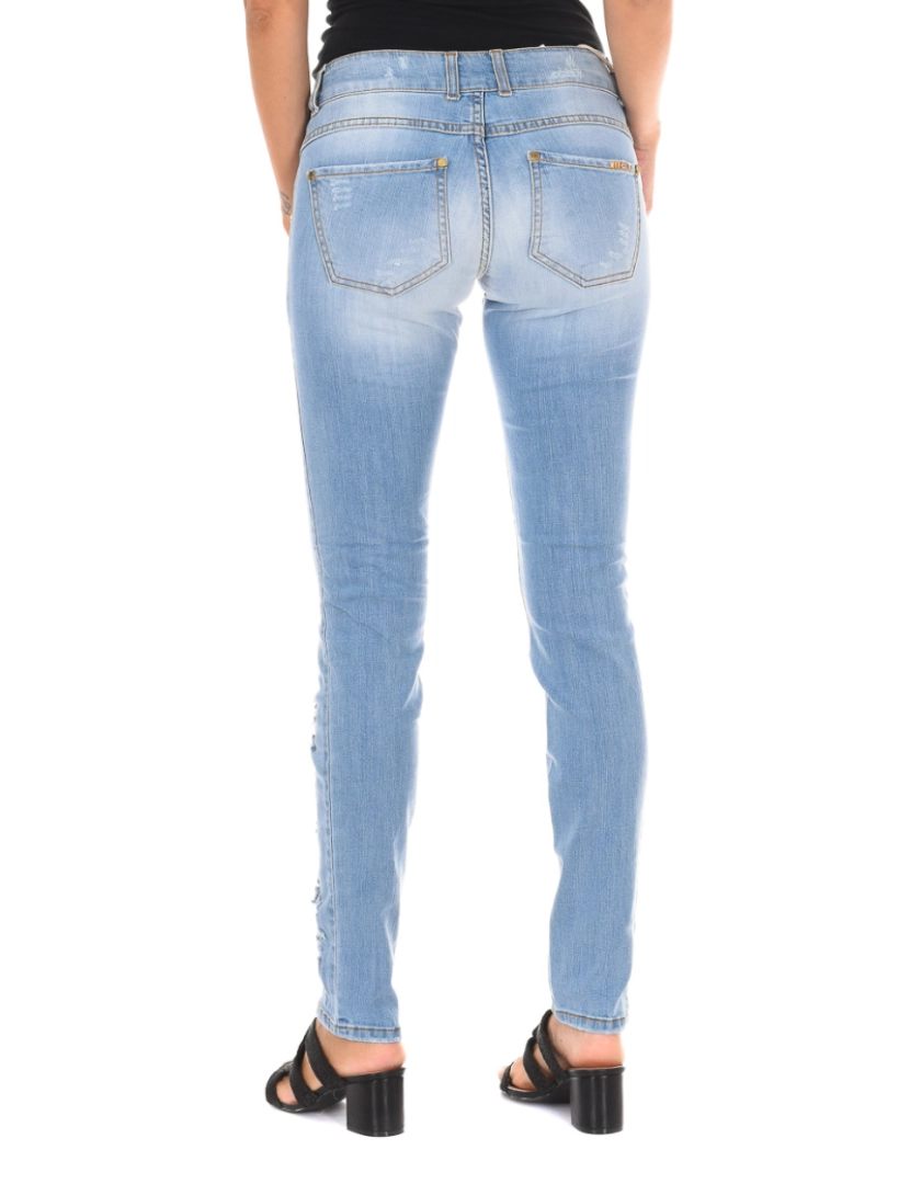 imagem de Calça jeans comprida desgastada e efeito rasgado 10DBF0094 mulher3