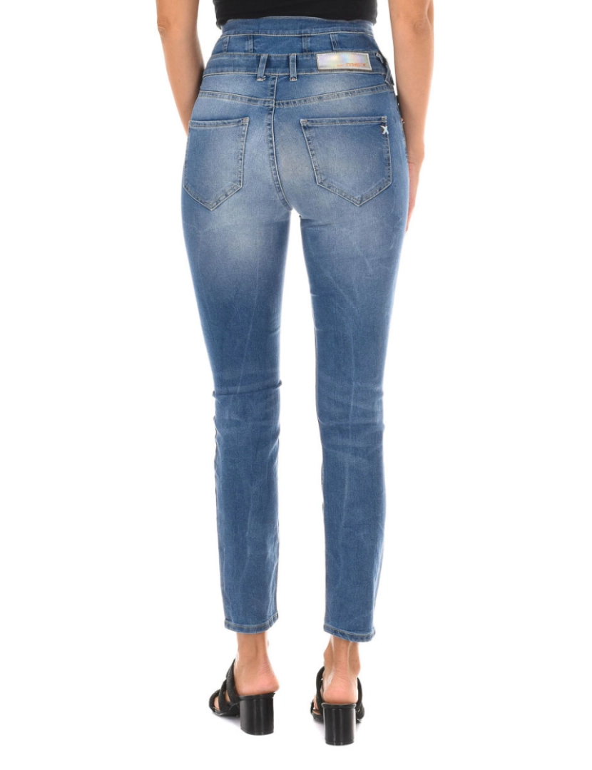 imagem de Calça jeans comprida efeito usado em tecido elástico 10DBF0807 mulher3