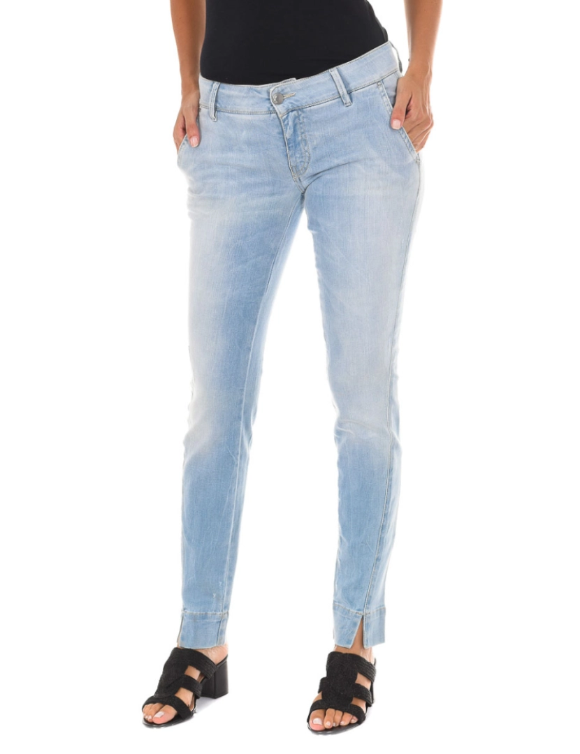 imagem de Calças jeans compridas efeito desgastado com bainha estreita 70DBF0282-D762 mulher1