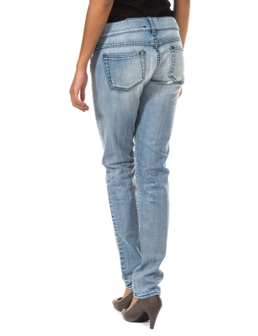imagem de Calças jeans compridas com efeito rasgado e bainha skinny F054176 mulher3