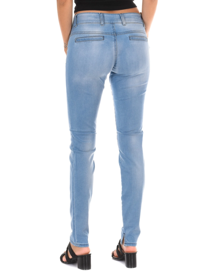imagem de Calça jeans comprida efeito usado em tecido elástico 70DBF0518 mulher3