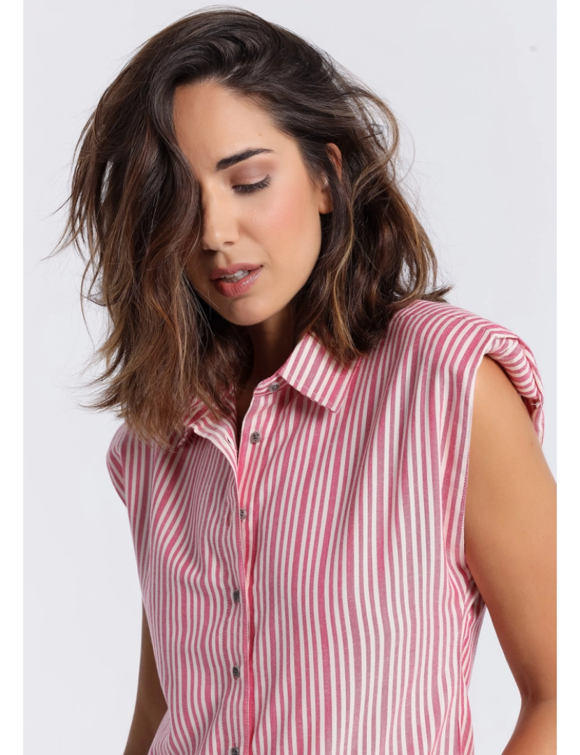 imagem de Lois Jeans - Camisa listrada com ombro Almofadas3