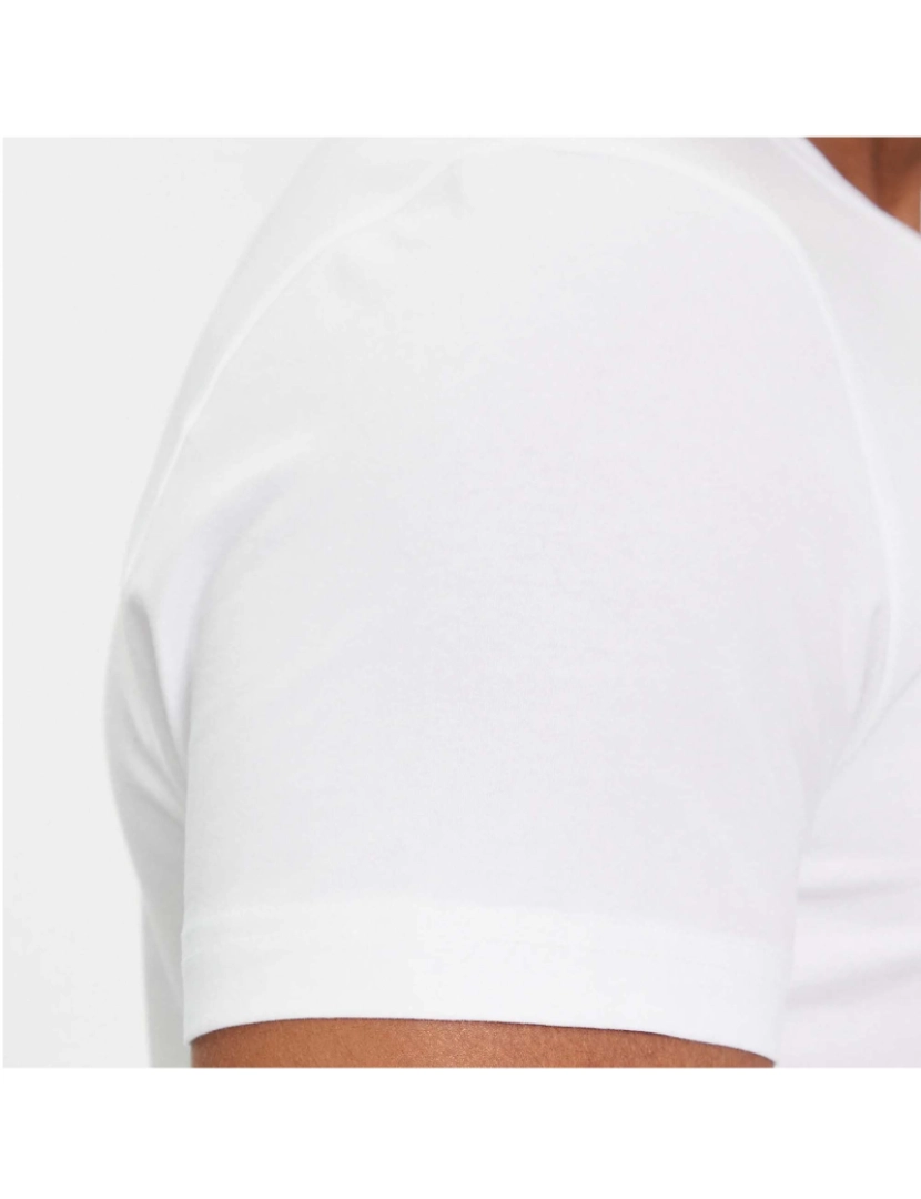 imagem de Camiseta Calvin Klein Stretch Slim Fit3