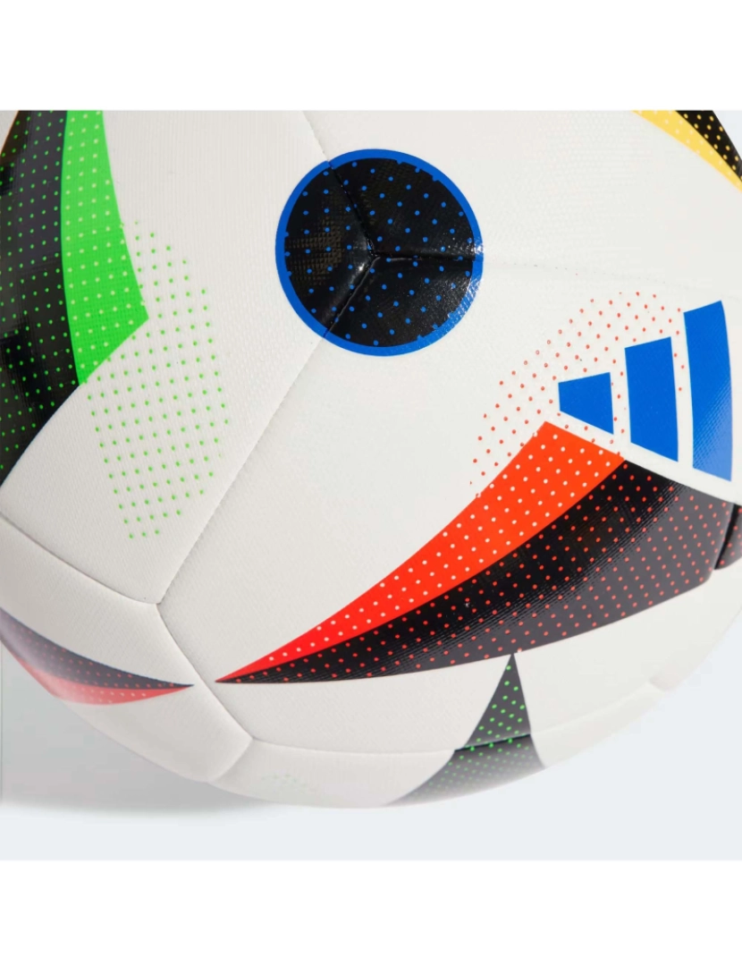 imagem de Bolas Adidas Sport Euro24 Trn4