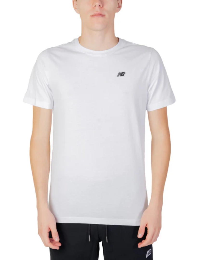 imagem de New Balance T-Shirt Homem1