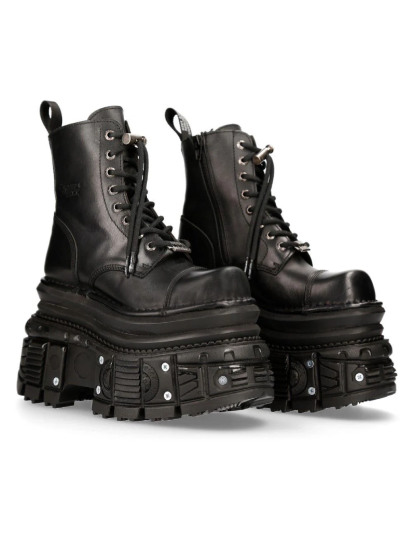 imagem de Botas Militares New Rock Metálicas em Couro Preto - MILI083CCT-C47