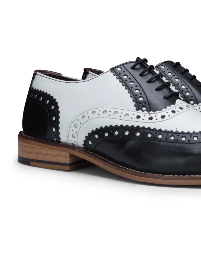 imagem de Sapatos masculinos Oxford clássicos preto/branco de couro Gatsby Brogue3