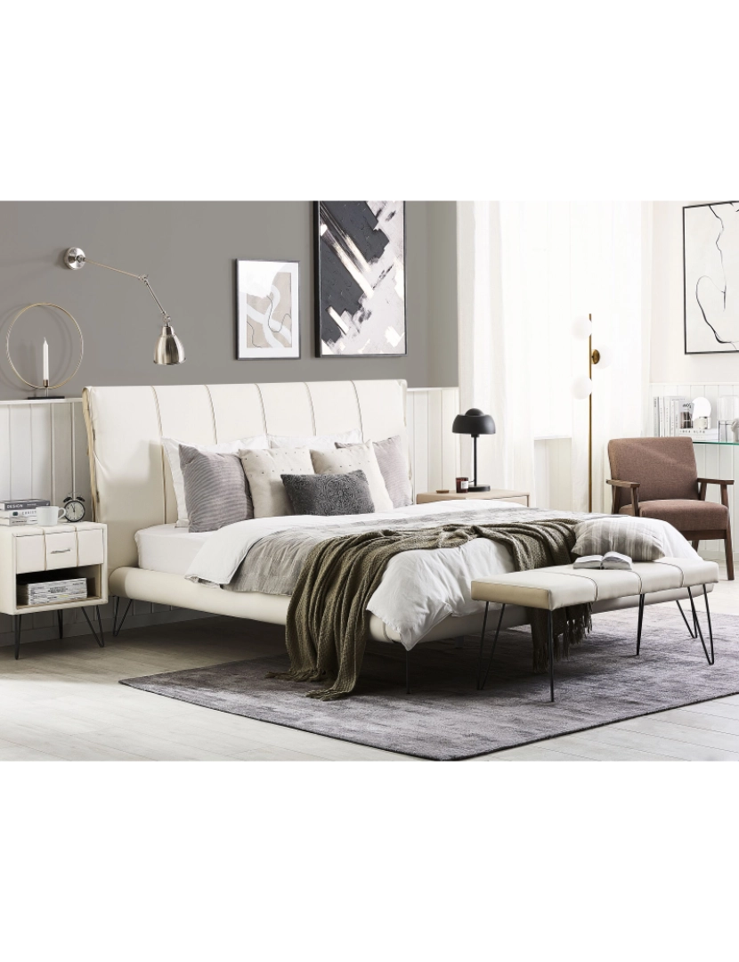 Beliani - Cama de casal em pele sintética creme 180 x 200 cm BETIN