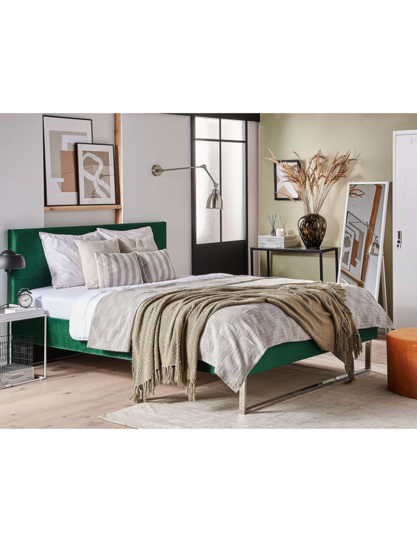 imagem de Cama de casal em veludo verde 140 x 200 cm BELLOU1