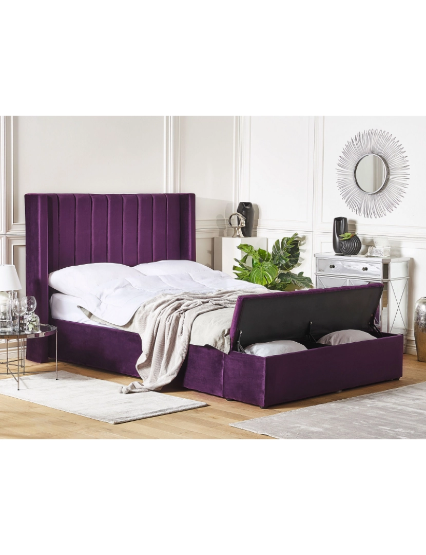 Beliani - Cama de casal com arrumação em veludo roxo 140 x 200 cm NOYERS