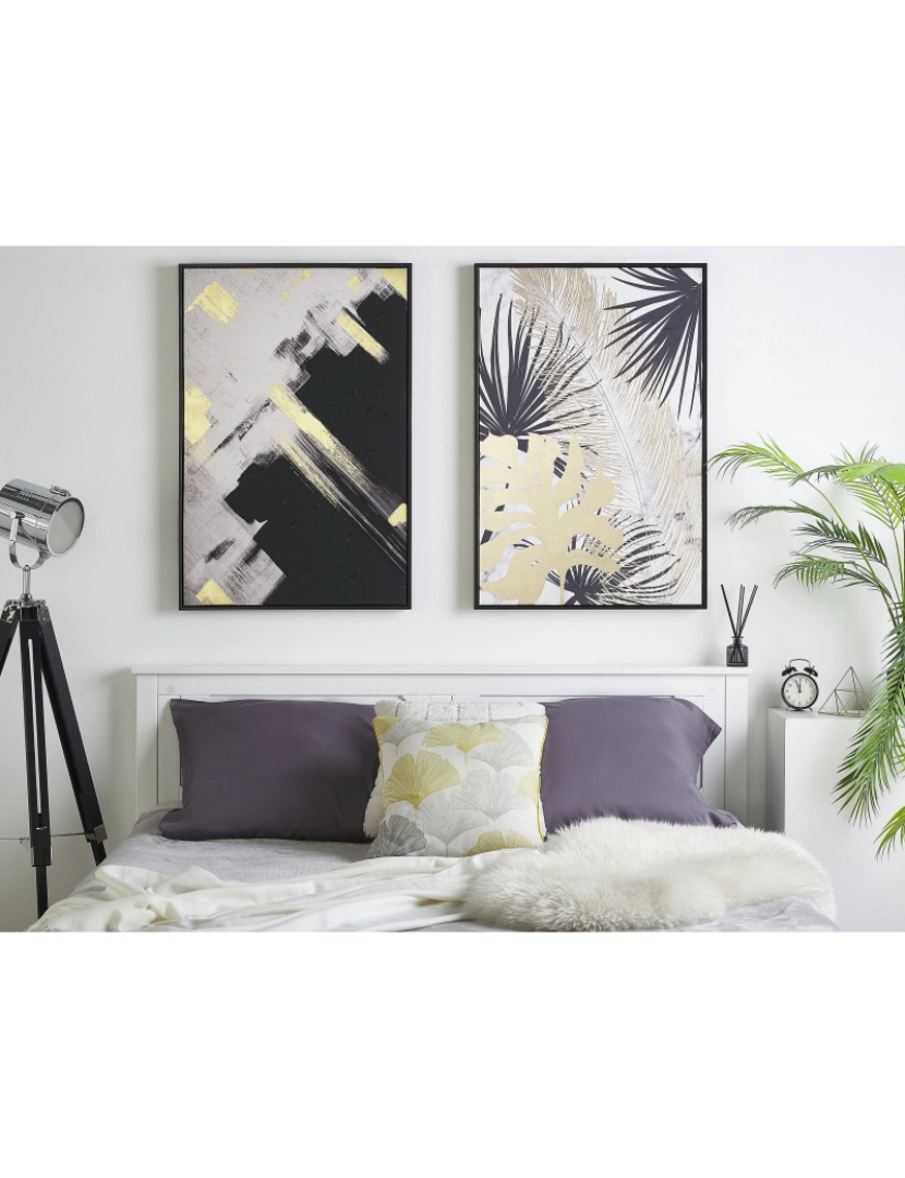 Beliani - Quadro decorativo com moldura preta e branca 63 x 93 cm SORA