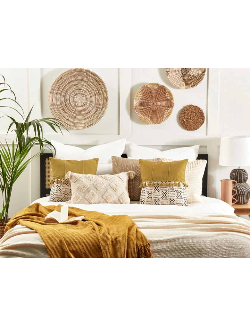 Beliani - Almofada decorativa Impressão em bloco Algodão Amarelo WOODI 45 x 45 cm