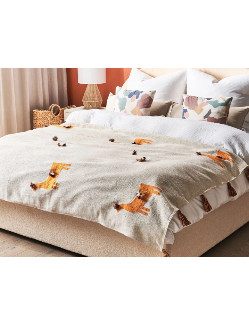 Beliani - Manta decorativa em algodão creme e laranja 130 x 180 cm KHANDWA