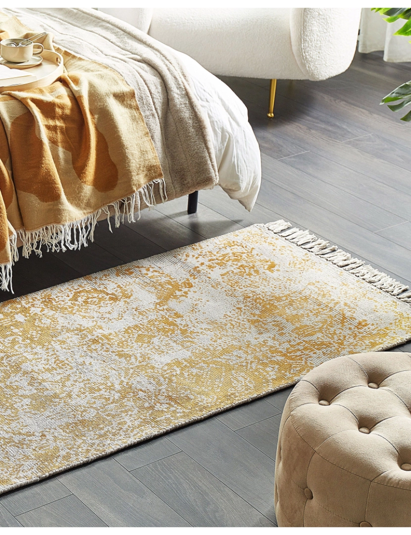 imagem de Tapete em viscose amarelo e creme 80 x 150 cm BOYALI2