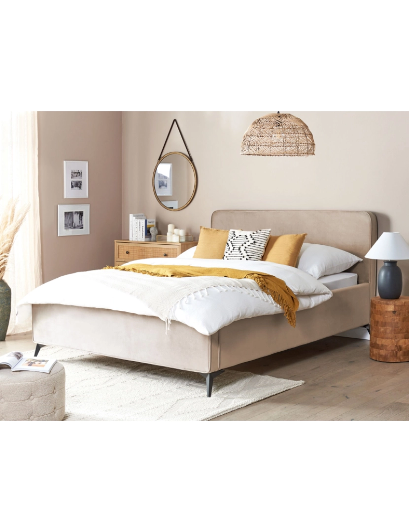 imagem de Cama de casal em veludo taupe 160 x 200 cm VALOGNES2