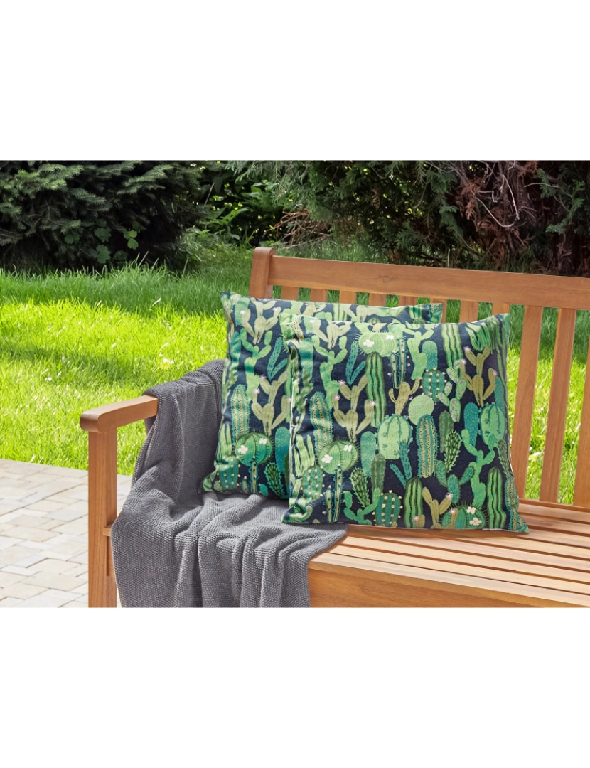 imagem de Conjunto de 2 almofadas decorativas de jardim com padrão de cacto verde 45 x 45 cm BUSSANA2