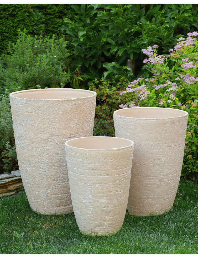 imagem de Conjunto de 2 vasos para plantas em pedra creme 35 x 35 x 50 cm CAMIA2