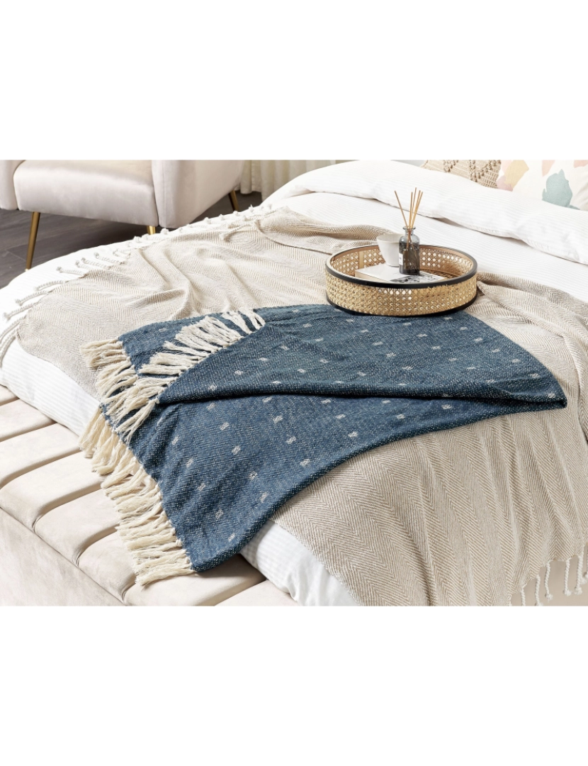 Beliani - Manta decorativa em algodão e acrílico azul escuro 130 x 170 cm TAARI