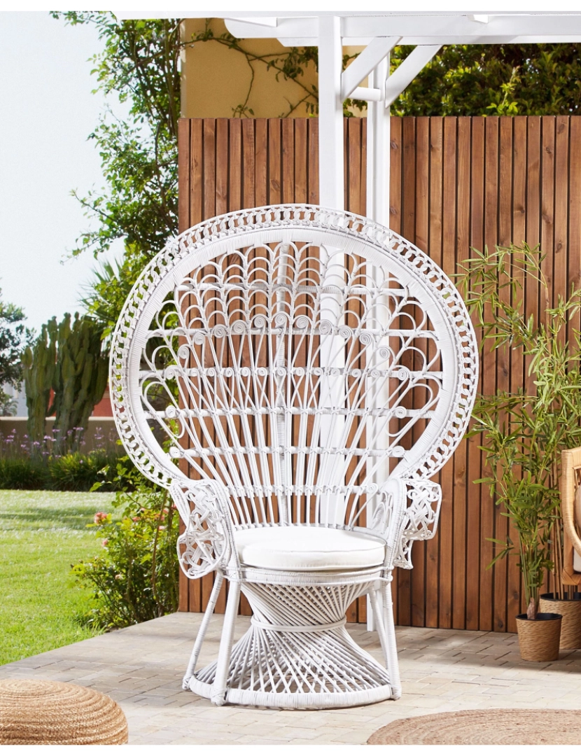 Beliani - Cadeira de jardim Rattan Branco EMMANUELLE