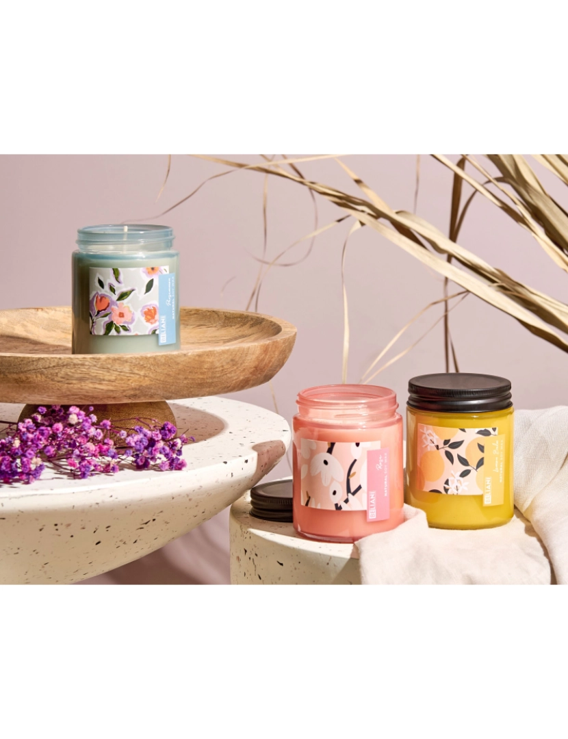 imagem de Conjunto de 3 velas perfumadas em cera de soja rosa/dióspiro/erva-cidreira FRUITY BLOOM2