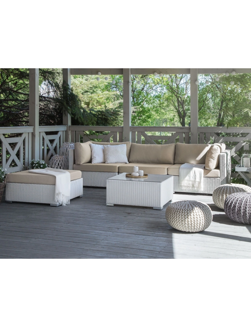 imagem de Conjunto de jardim com 4 lugares em rattan sintético branco à direita com almofadas e mesa de centro para exterior moderno2