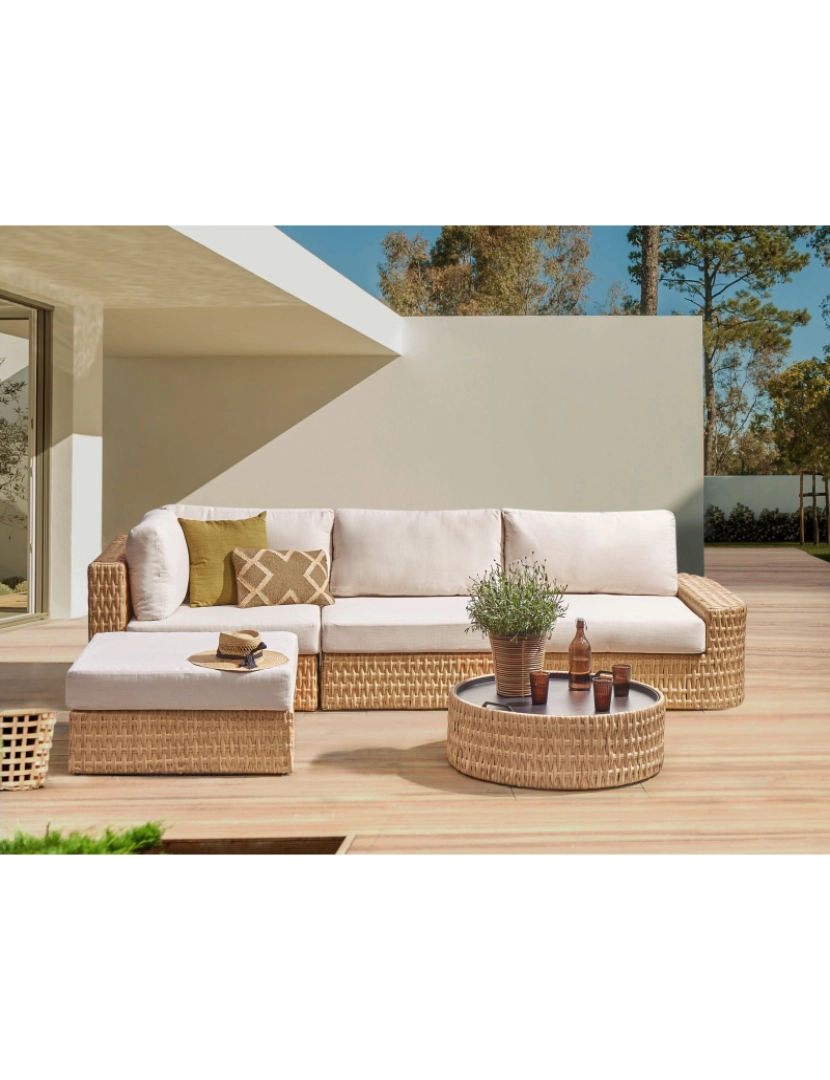 imagem de Conjunto de jardim de canto 4 lugares em rattan sintético creme com mesa de centro de tampo reversível de design moderno2