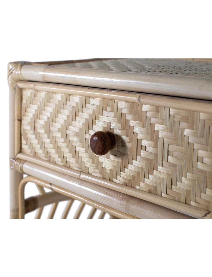 imagem de Mesa De Cabeceira Em Rattan Com Charme Natural 60X50X403