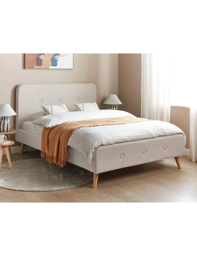 imagem de Cama estofada em tecido creme 160 x 200 cm com estrado de ripas e pés de madeira de estilo moderno elegante3