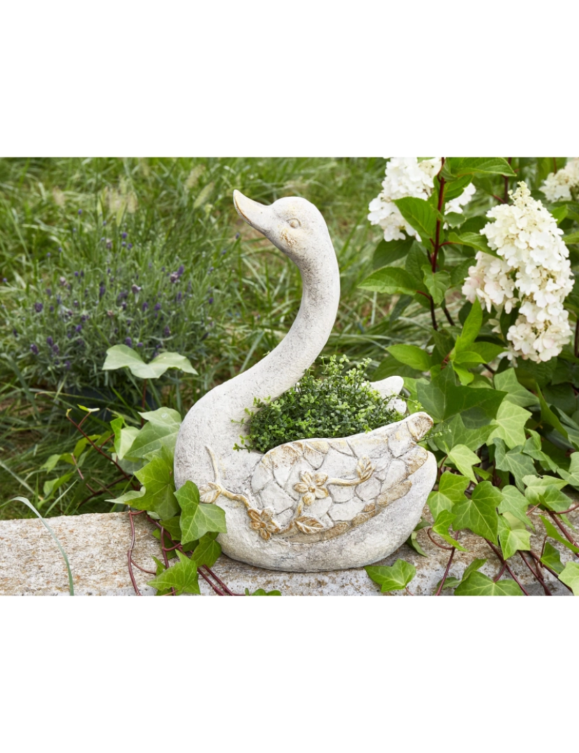 imagem de Figura decorativa com forma de cisne em MgO branco para interior ou exterior de destaque3