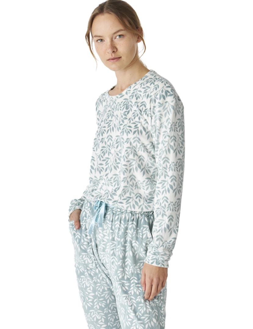 imagem de Pijama de inverno feminino de veludo manga comprida JJBEP10002