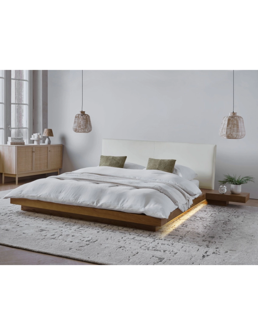 imagem de Cama de casal LED castanha clara cabeceira em pele sintética branca 160 x 200 cm estilo oriental para quartos modernos e contemporâneos3