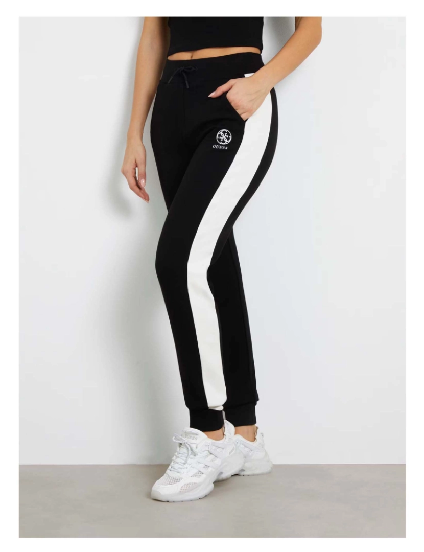 imagem de Calça Jogger Guess Ela2