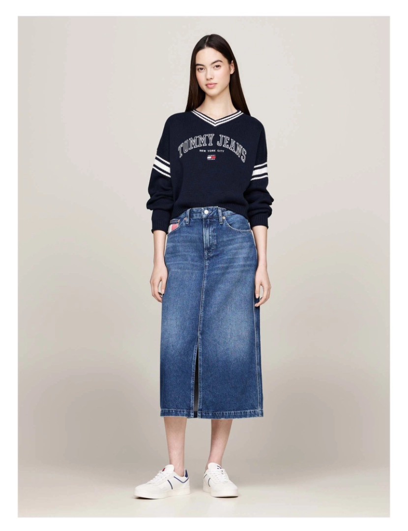 imagem de Tommy Jeans Sweater Tjw Crp Varsity V-Ne5