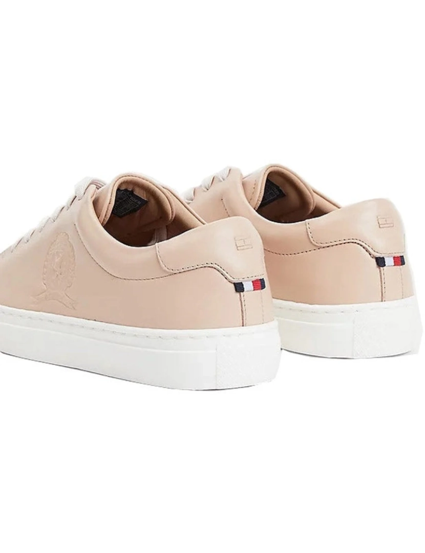 imagem de Tommy Hilfiger Bege Trainers sapatos femininos4