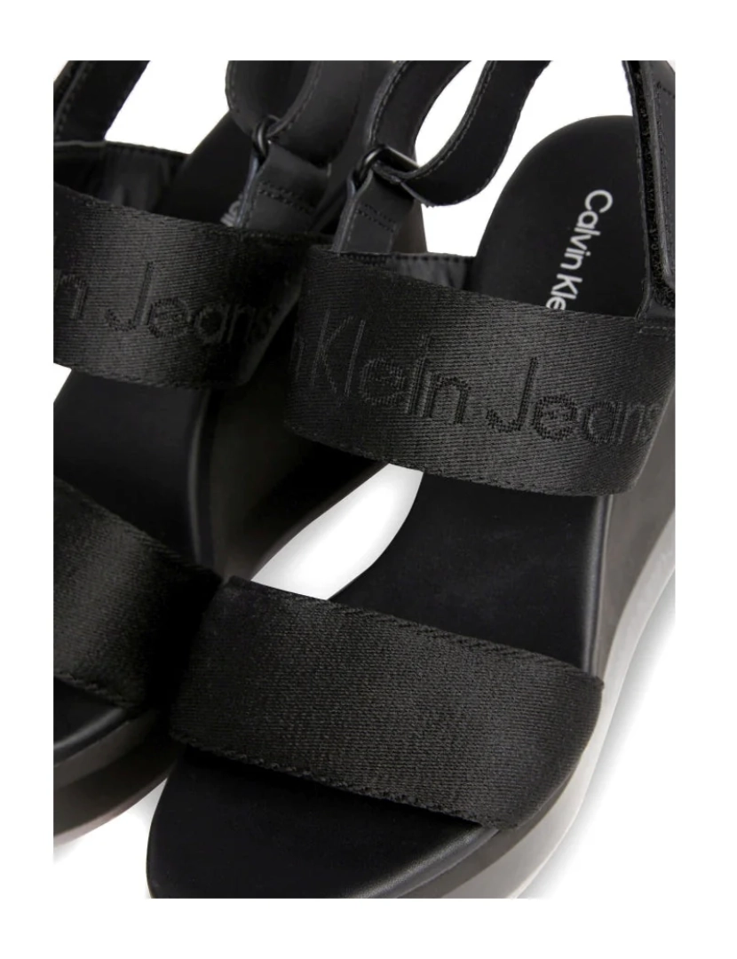 imagem de Calvin Klein Jeans Sandálias pretas sapatos femininos7