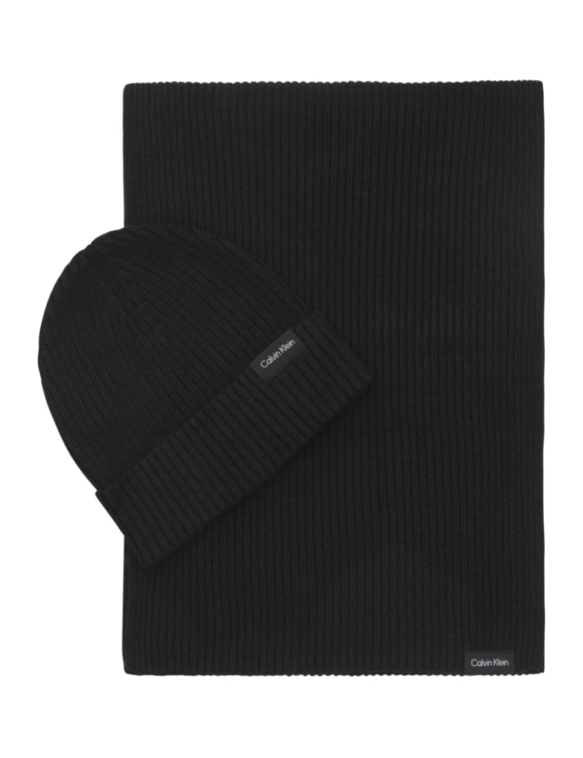 imagem de Calvin Klein Black Beanies Mens Acessórios2