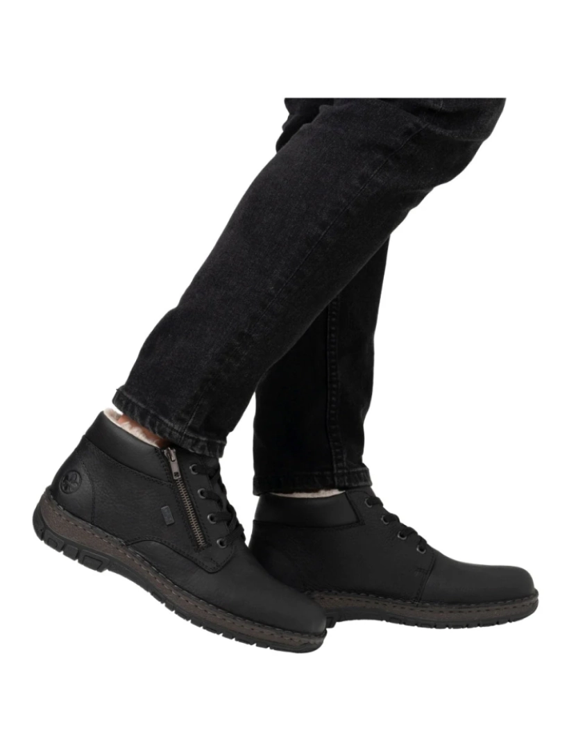 imagem de Botas pretas de Rieker Calçados Masculinos3