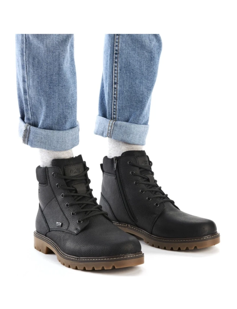 imagem de Botas pretas de Rieker Calçados Masculinos3