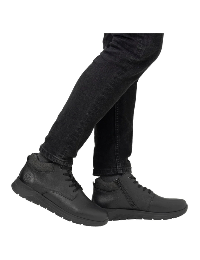 imagem de Botas pretas de Rieker Calçados Masculinos3