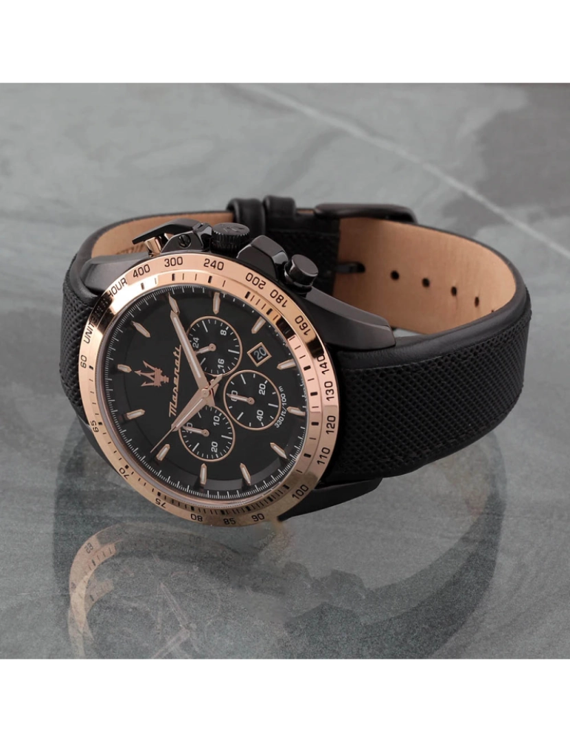 imagem de TRAGUARDO 45MM CHR BLK DIAL ST BLK DUTY FREE5