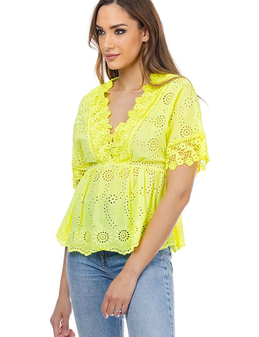 Tantra - Blusa Neon C/ Flores Bordada Amarelo